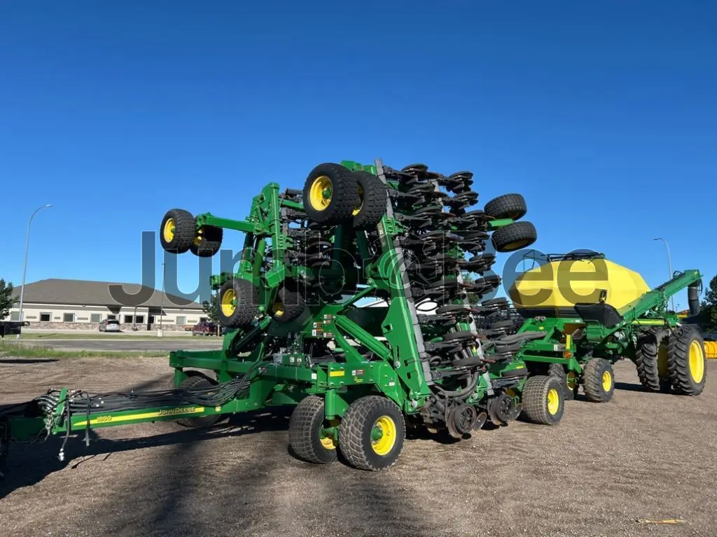 2016 John Deere 1890 - Used, for Sale — photo 1 of 28