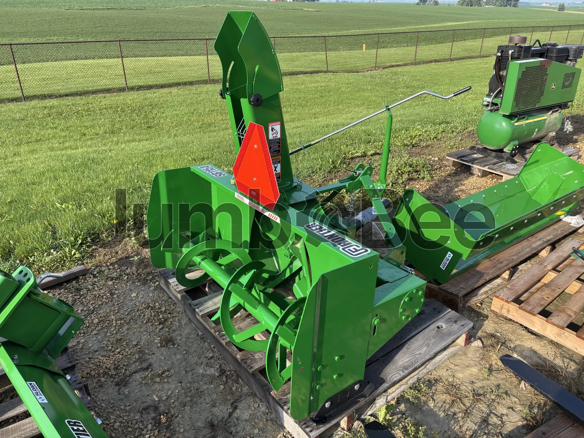 2025 Frontier SB1154 - Used, for Sale — photo 1 of 7