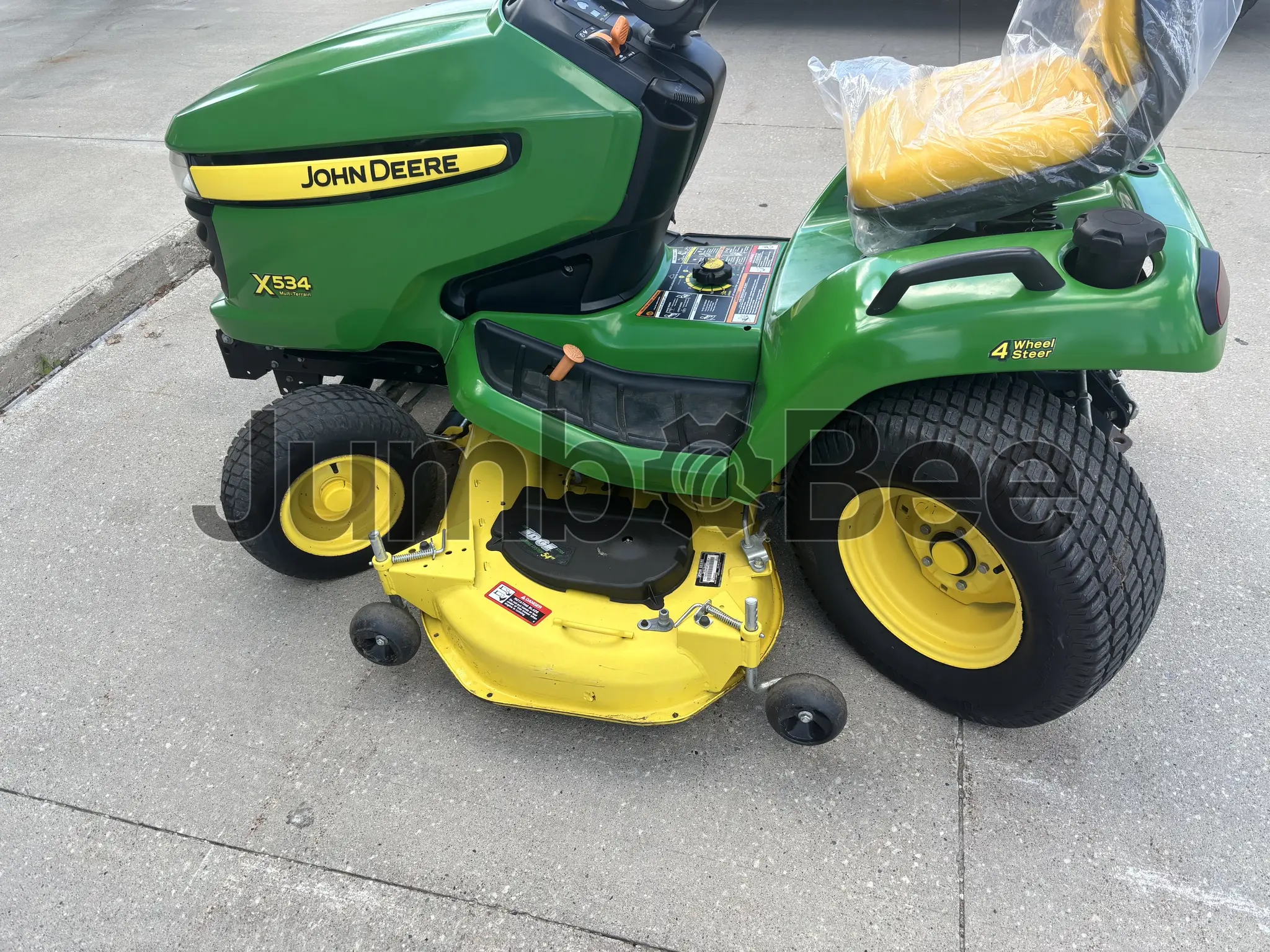 John Deere X534 2012 - Usado en Venta — foto 1 de 9