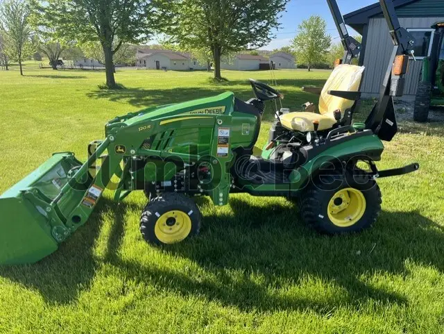 John Deere 1025R 2026 - Nuevo en Venta — foto 1 de 4