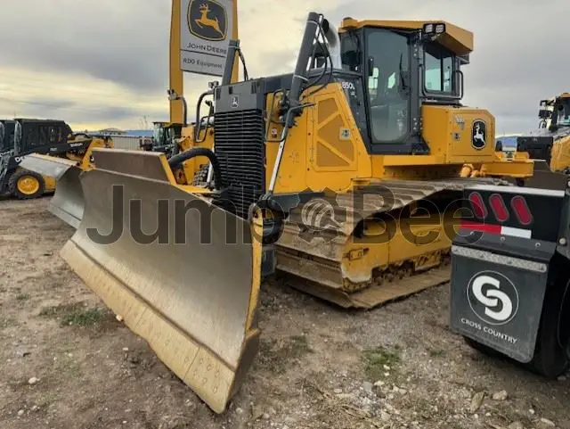 2023 John Deere 850L - Used, 1,960 Hours for Sale — photo 1 of 9