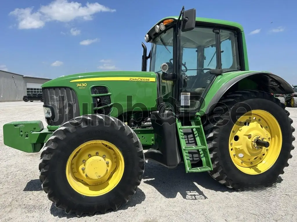 John Deere 7430 Premium 2008 - Usado en Venta — foto 1 de 66