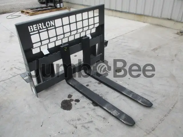 BERLON 48" CLASS 3 PALLET FORKS - Used  for Sale — photo 1 of 13