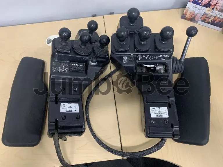 2023 John Deere JOYSTICK - Used, for Sale — foto 1 de 2