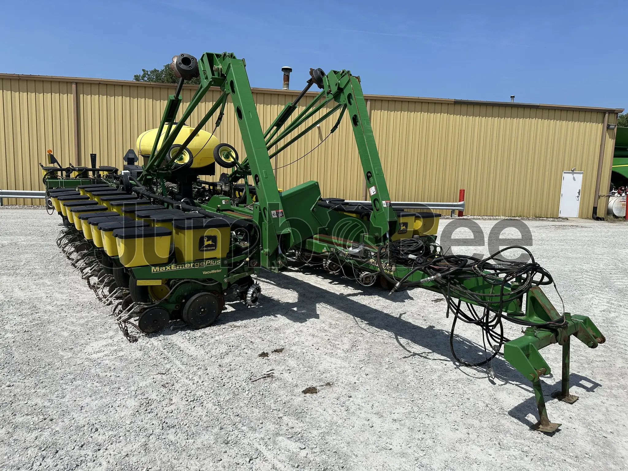 2000 John Deere 1770 - Used, for Sale — photo 1 of 10