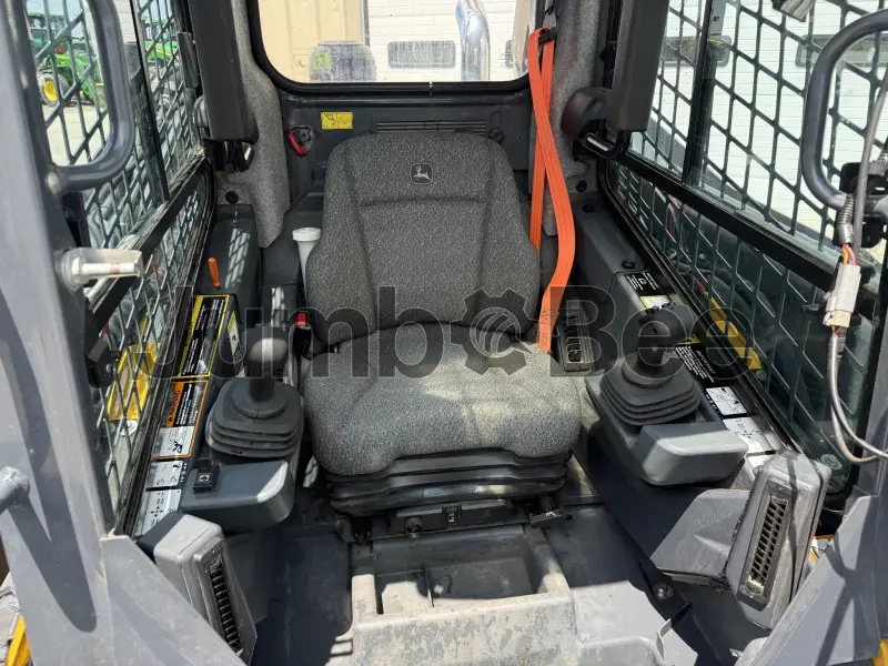 https://prod-jumbo.nyc3.cdn.digitaloceanspaces.com/product/17962/0807a35b1fb82859e1c05f3e4ed84440_medium.webp