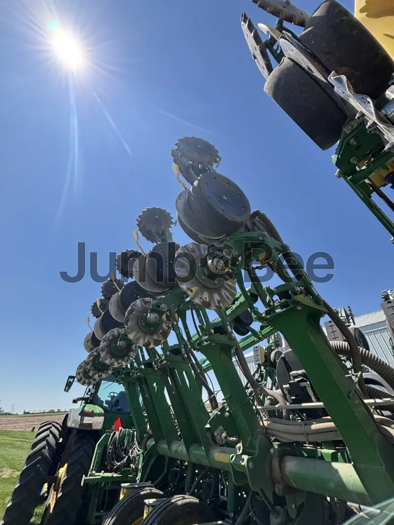 https://prod-jumbo.nyc3.cdn.digitaloceanspaces.com/product/18110/fdc051ea4321a9ff5fe9596b4024665a_medium.webp
