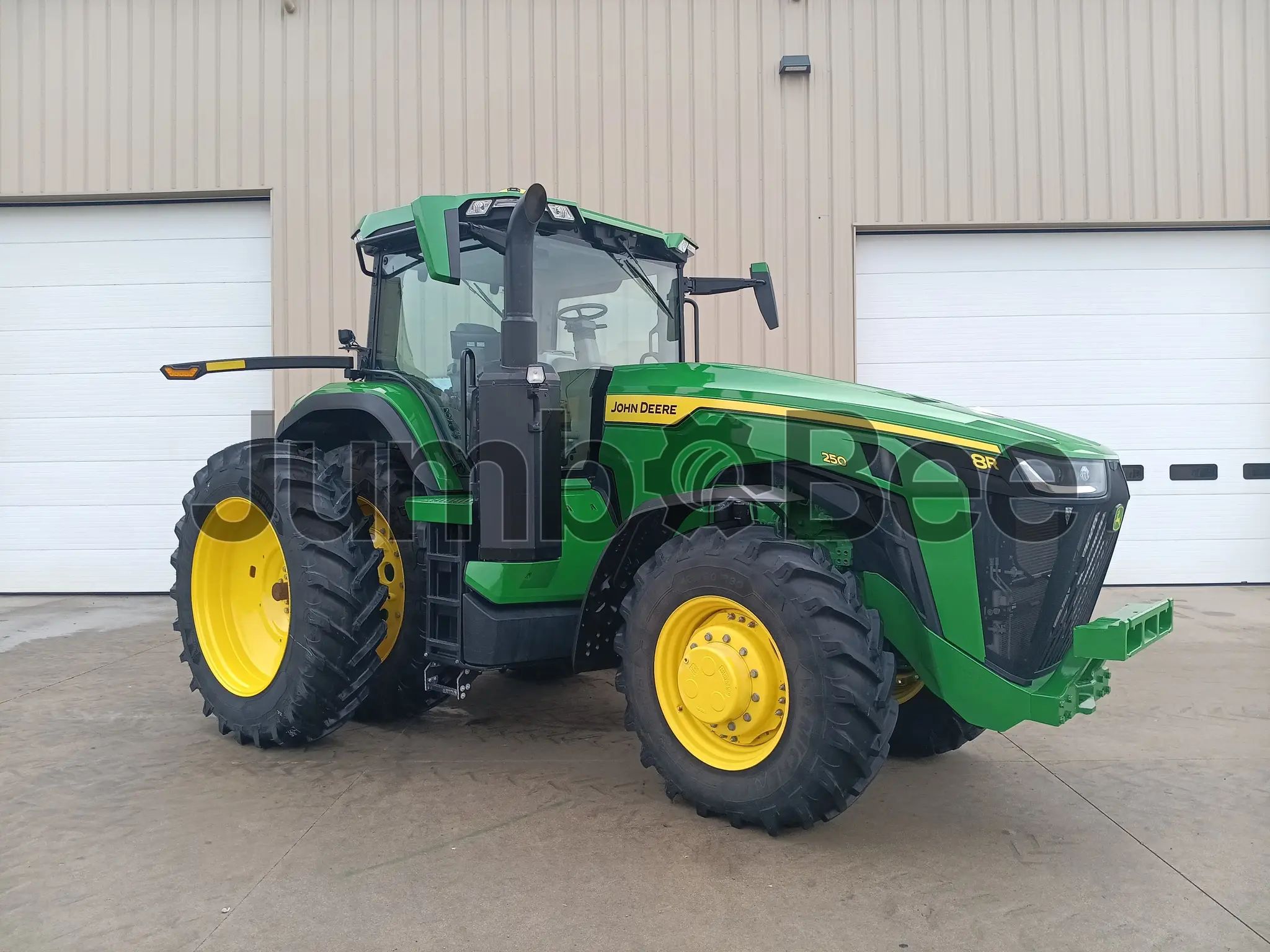 John Deere 8R 250 2025 - Usado (645 Horas) en Venta — foto 1 de 9