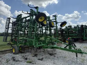 2023 John Deere 2230LL Field Cultivators