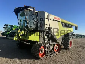 2022 Claas 8700TT Combines