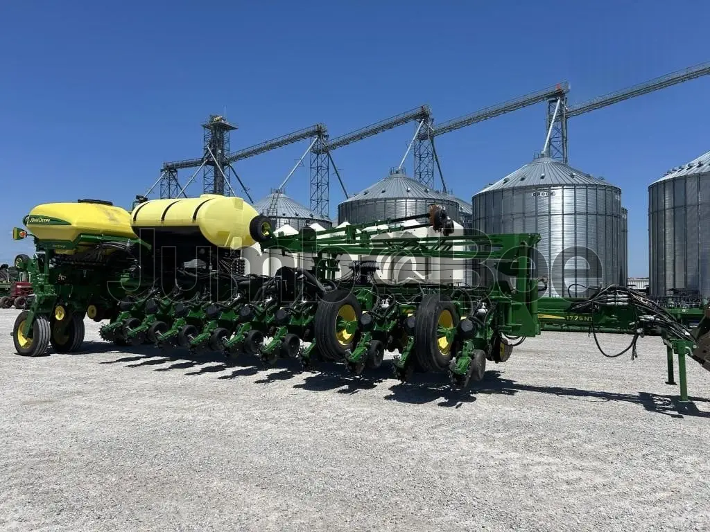2020 John Deere 1775NT - Used  for Sale — foto 1 de 105