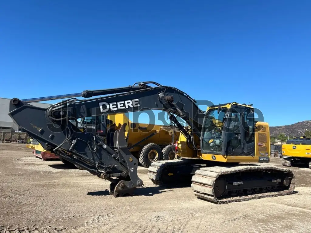 John Deere 245G 2019 - Usado (4,792 Horas) en Venta — foto 1 de 8