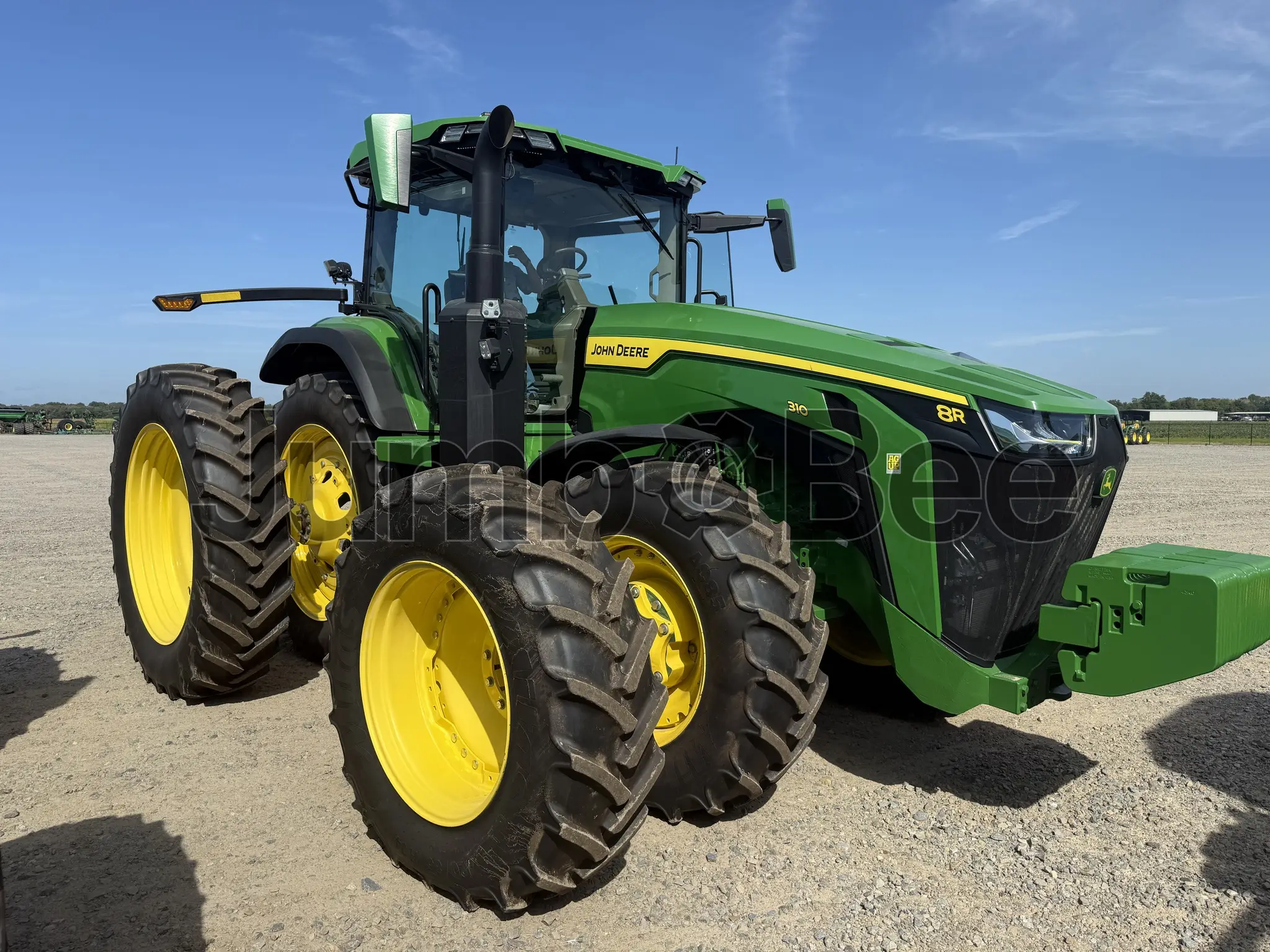 John Deere 8R 310 2025 - Usado (686 Horas) en Venta — foto 1 de 10