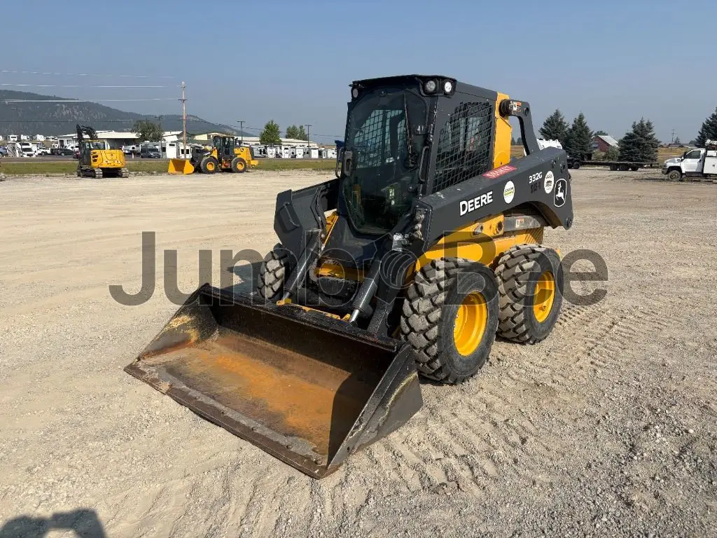 John Deere 332G 2022 - Usado (402 Horas) en Venta — foto 1 de 14