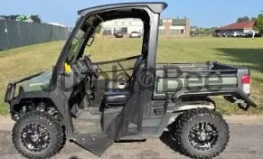 John Deere XUV 835M 2023 - Usado (233 Horas) en Venta — foto 1 de 9