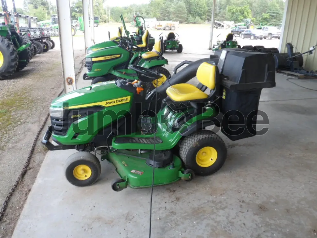 John Deere S240 2023 - Usado (75 Horas) en Venta — foto 1 de 8