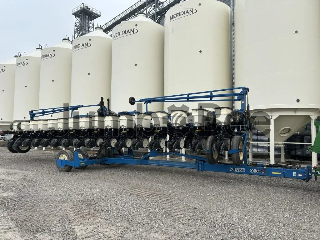 Kinze 3600 2004 - Usado en Venta — foto 1 de 99