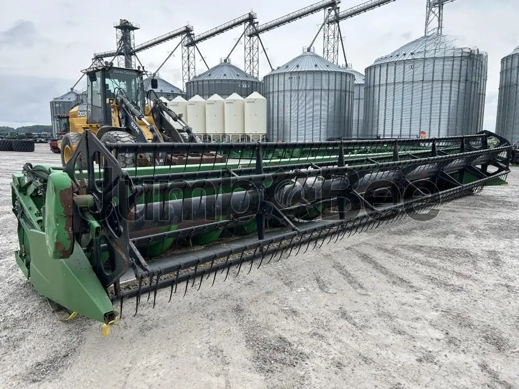 John Deere 630F 2004 - Usado en Venta — foto 1 de 49
