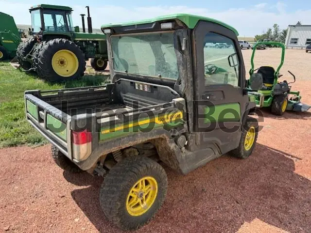 John Deere XUV835R 2024 - Usado (5,950 Horas) en Venta — foto 1 de 4