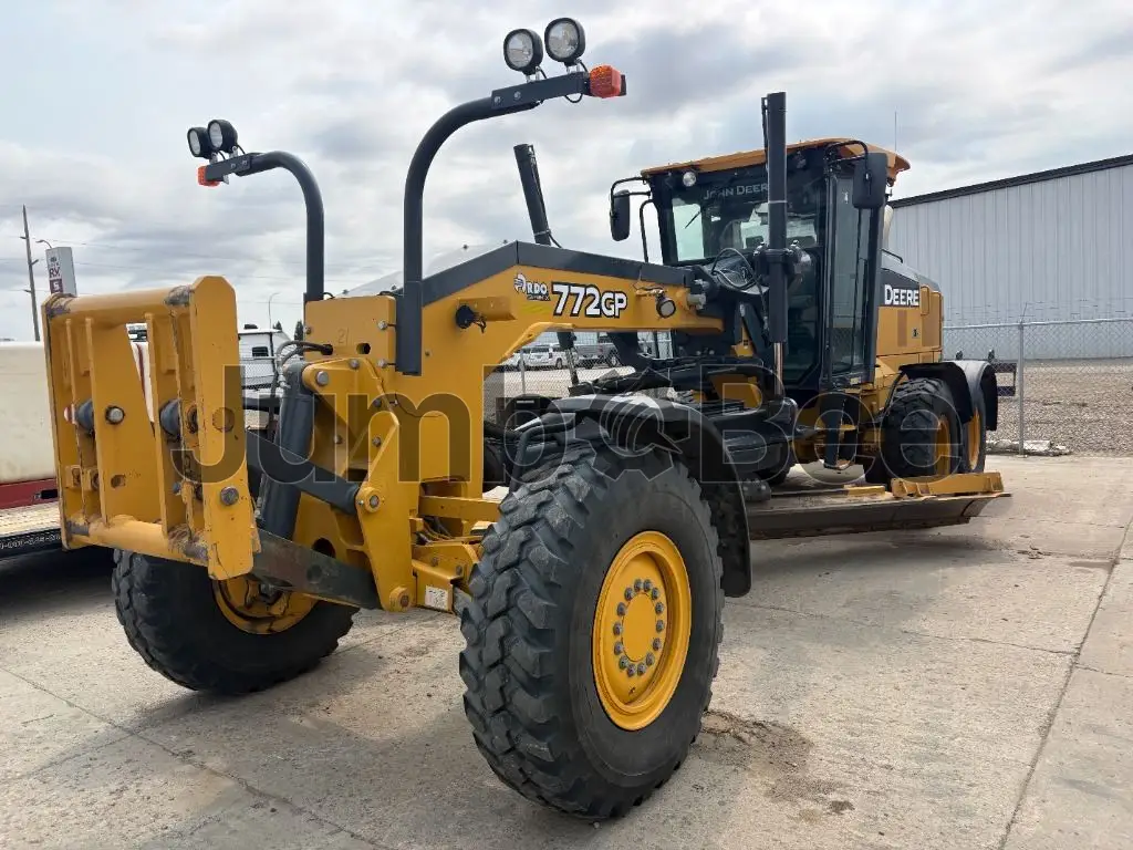 2019 John Deere 772G - Used, 6,288 Hours for Sale — photo 1 of 9