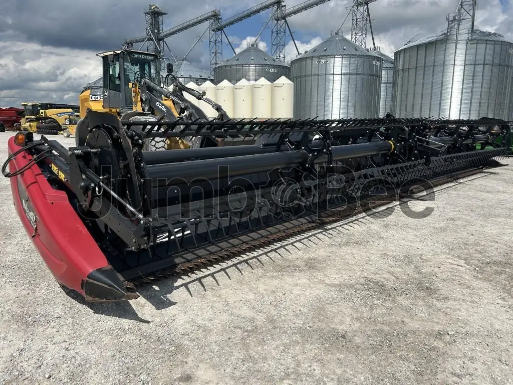 2017 MacDon FD75 - Used for Sale — photo 1 of 49