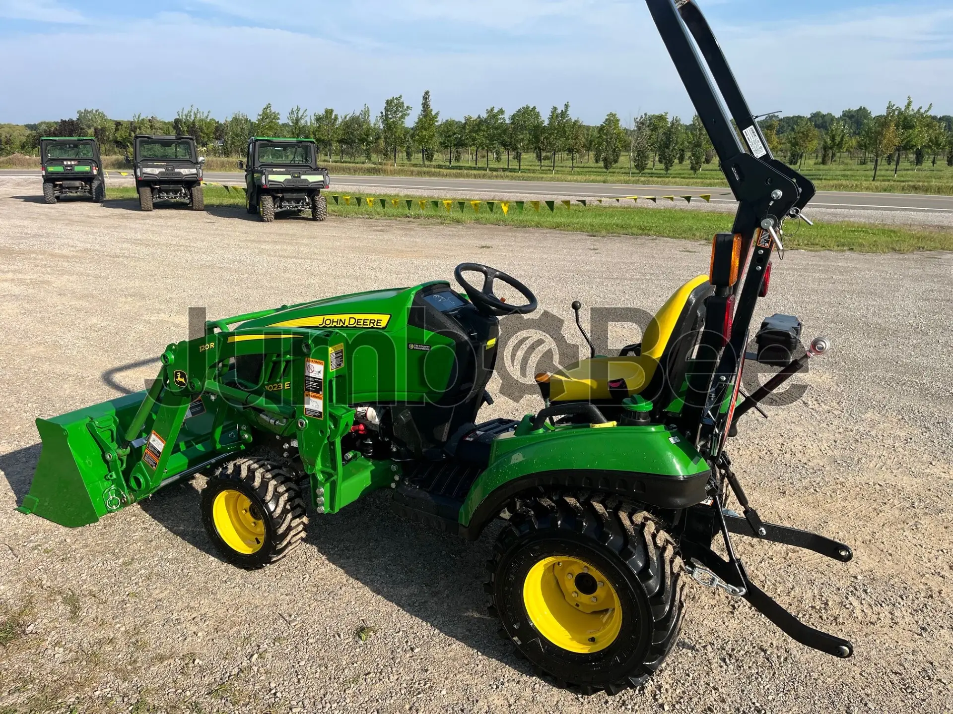 John Deere 1023E 2026 - Nuevo en Venta — foto 1 de 5