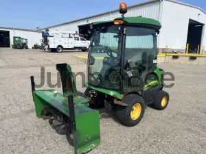 2024 John Deere 1585 Commercial Out-Front Mowers