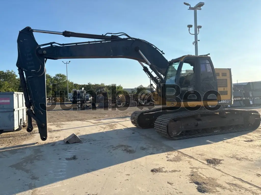 John Deere 245G 2017 - Usado (7,113 Horas) en Venta — foto 1 de 46