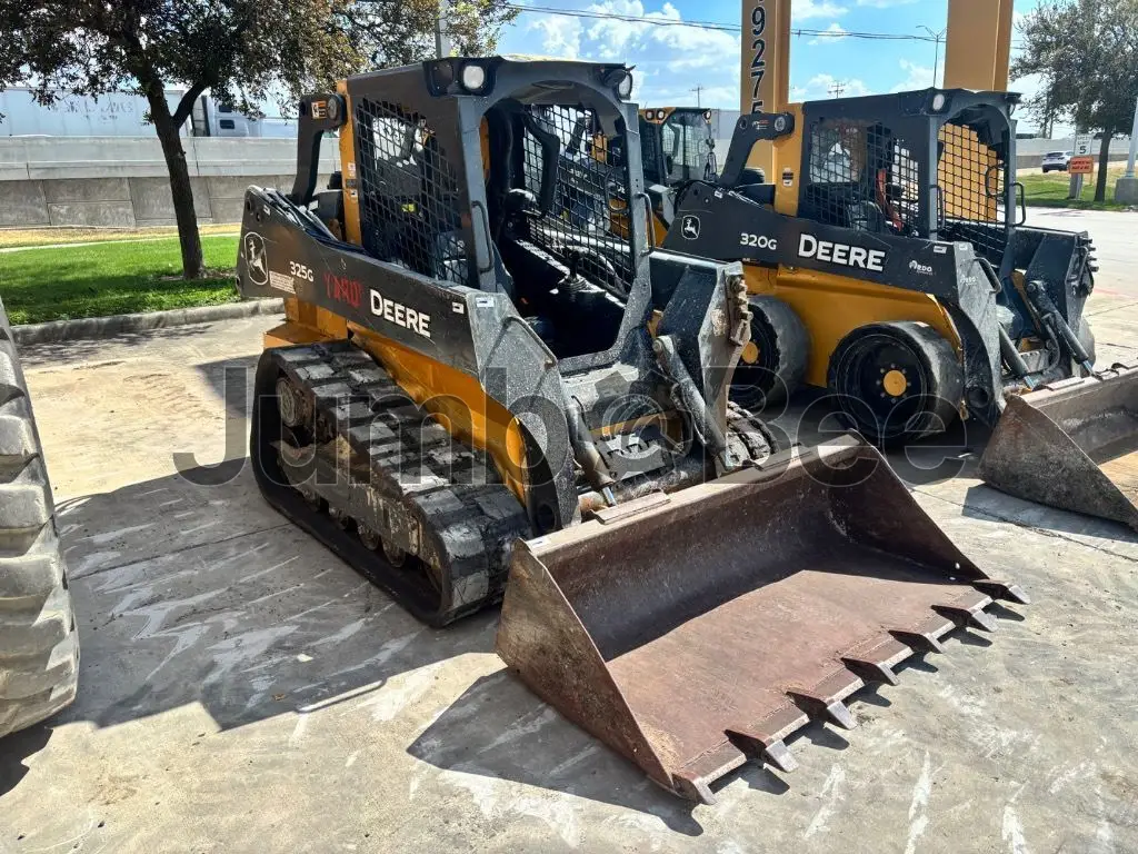 John Deere 325G 2023 - Usado (1,400 Horas) en Venta — foto 1 de 6