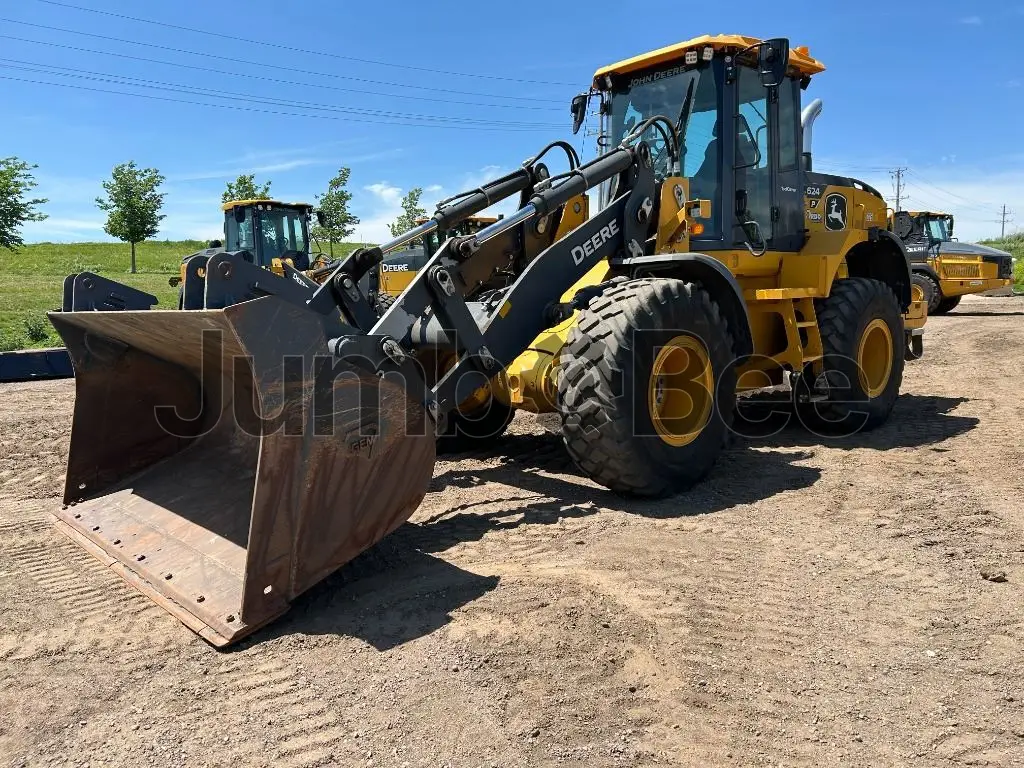 2021 John Deere 624P - Used, 1,598 Hours for Sale — photo 1 of 10
