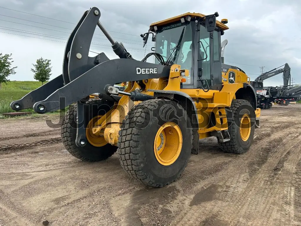 2023 John Deere 624P - Used, 951 Hours for Sale — photo 1 of 10