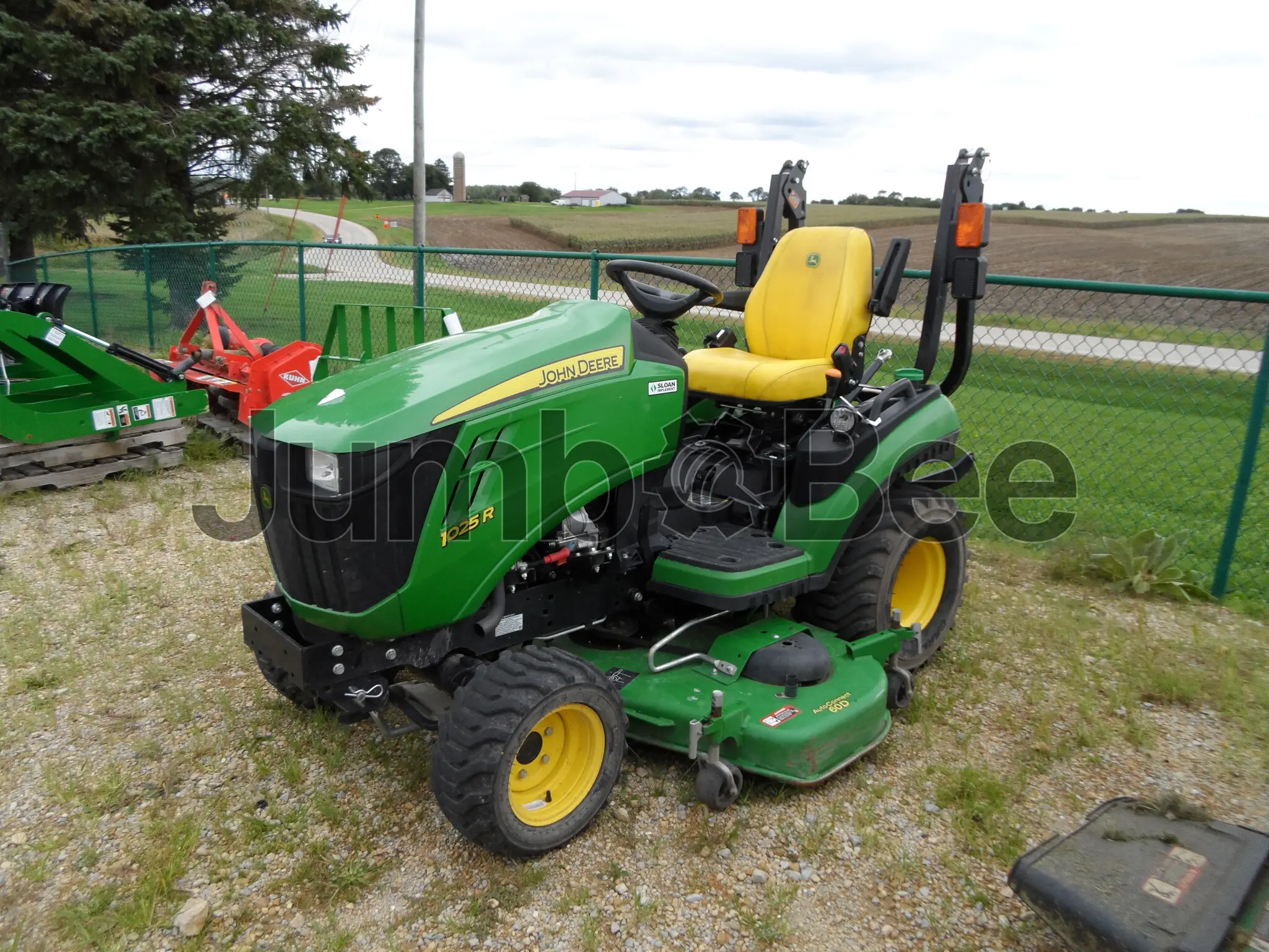 2021 John Deere 1025R - Used, 427 Hours for Sale — photo 1 of 4