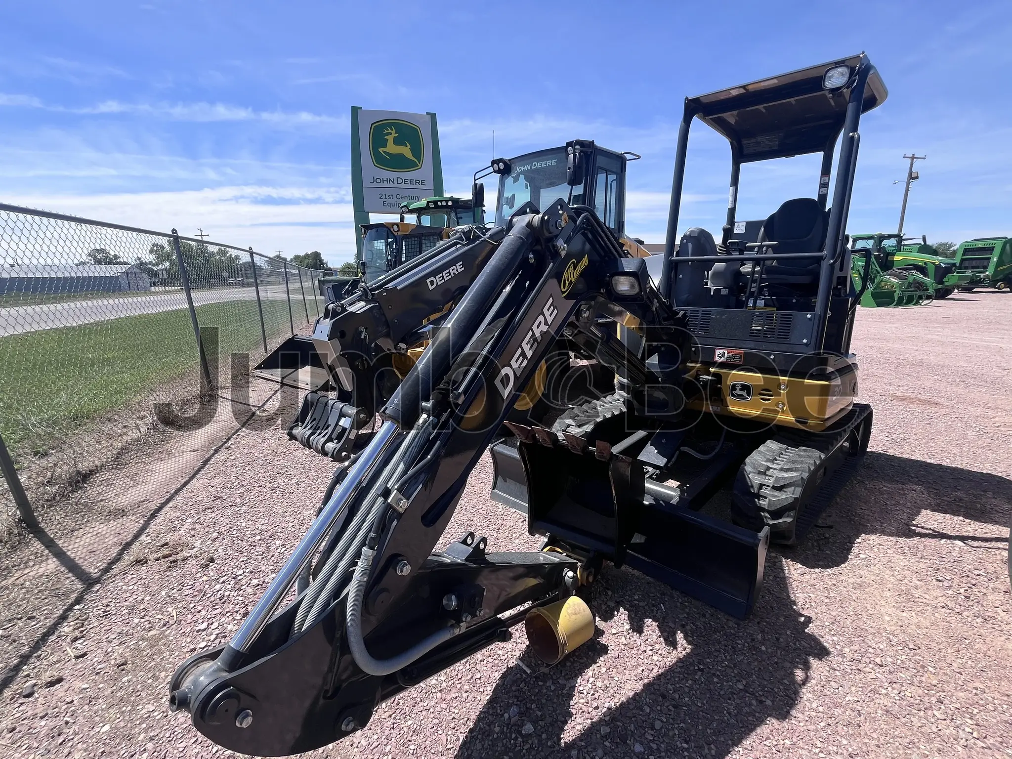 John Deere 30 P 2023 - Usado (9 Horas) en Venta — foto 1 de 18