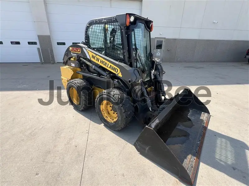 2016 New Holland L220 - Used, 1,651 Hours for Sale — photo 1 of 13