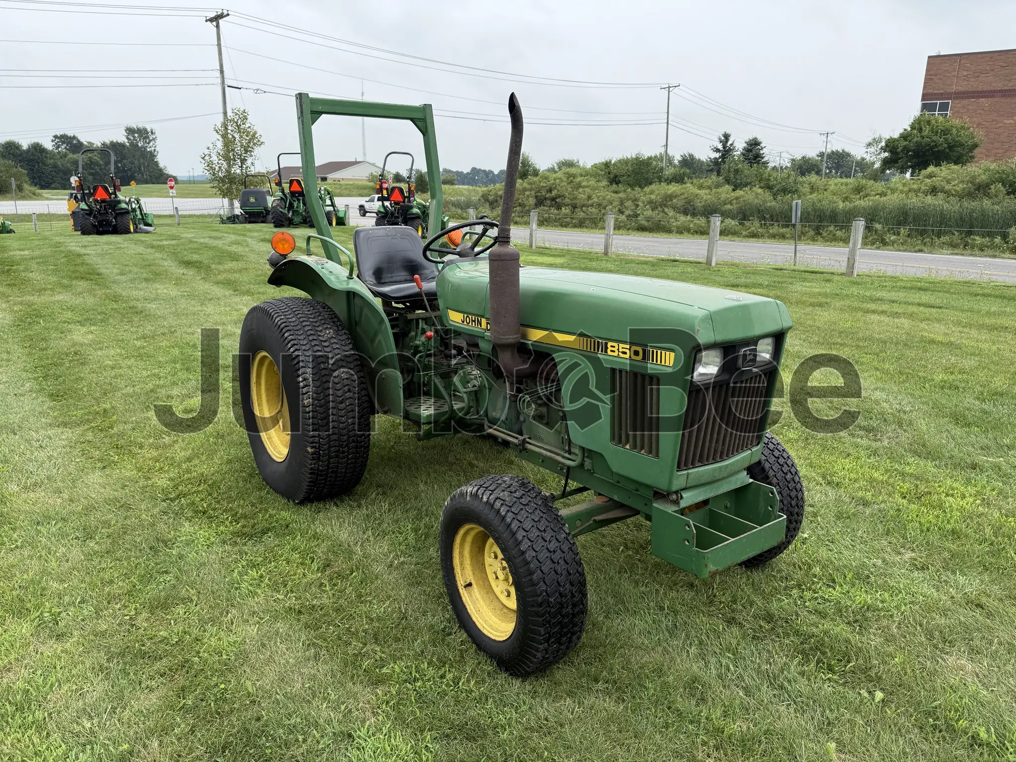 John Deere 850 1987 - Usado (1,784 Horas) en Venta — foto 1 de 9