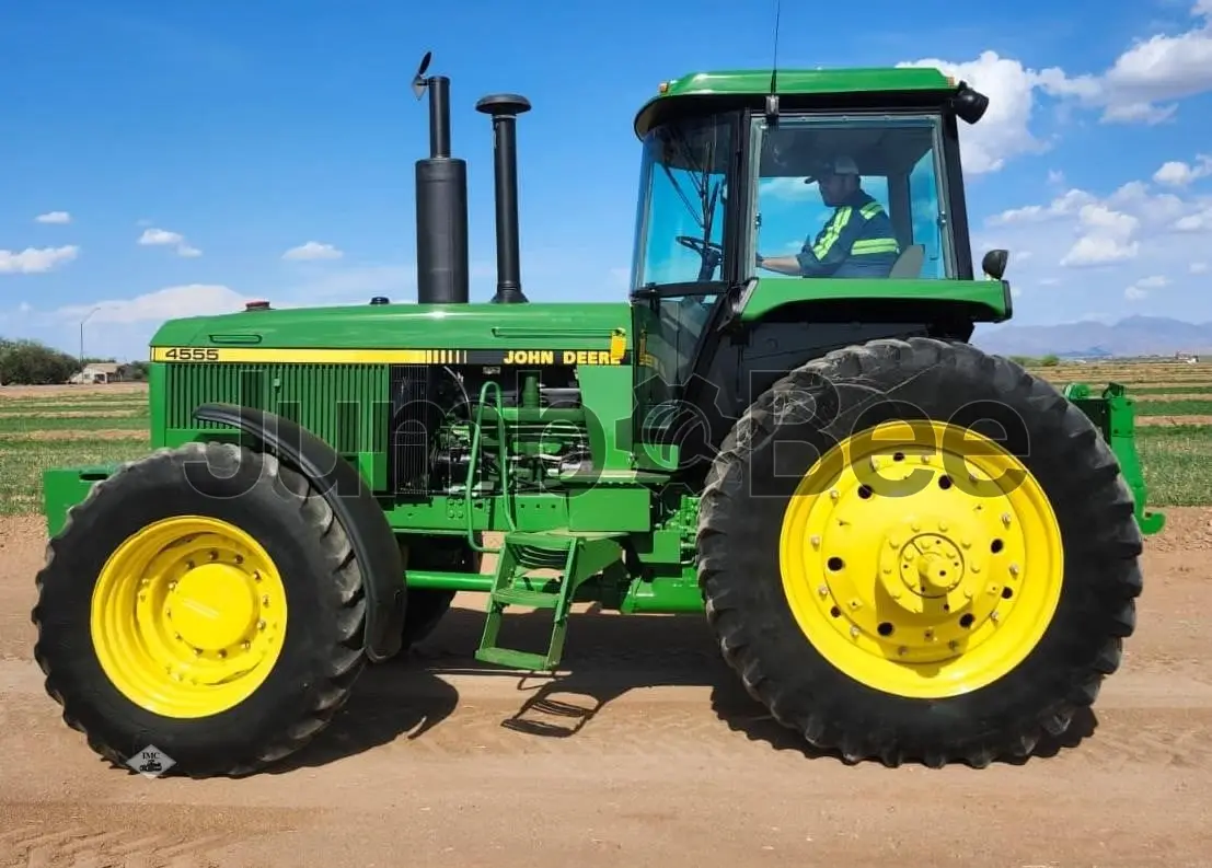 John Deere 4555 1990 - Usado en Venta — foto 1 de 11