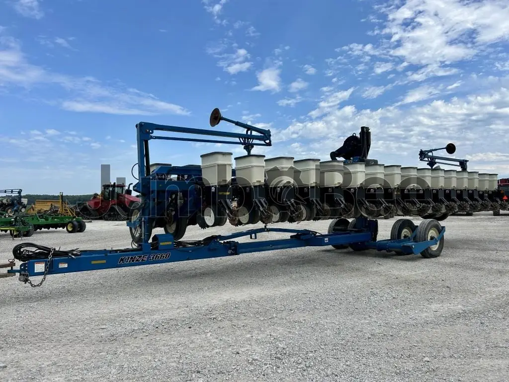 Kinze 3660 2009 - Usado en Venta — foto 1 de 96