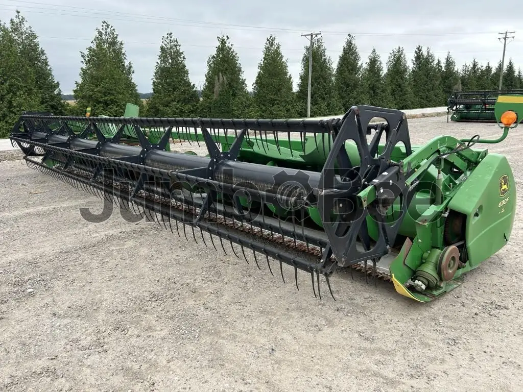 John Deere 630F 2012 - Usado en Venta — foto 1 de 49