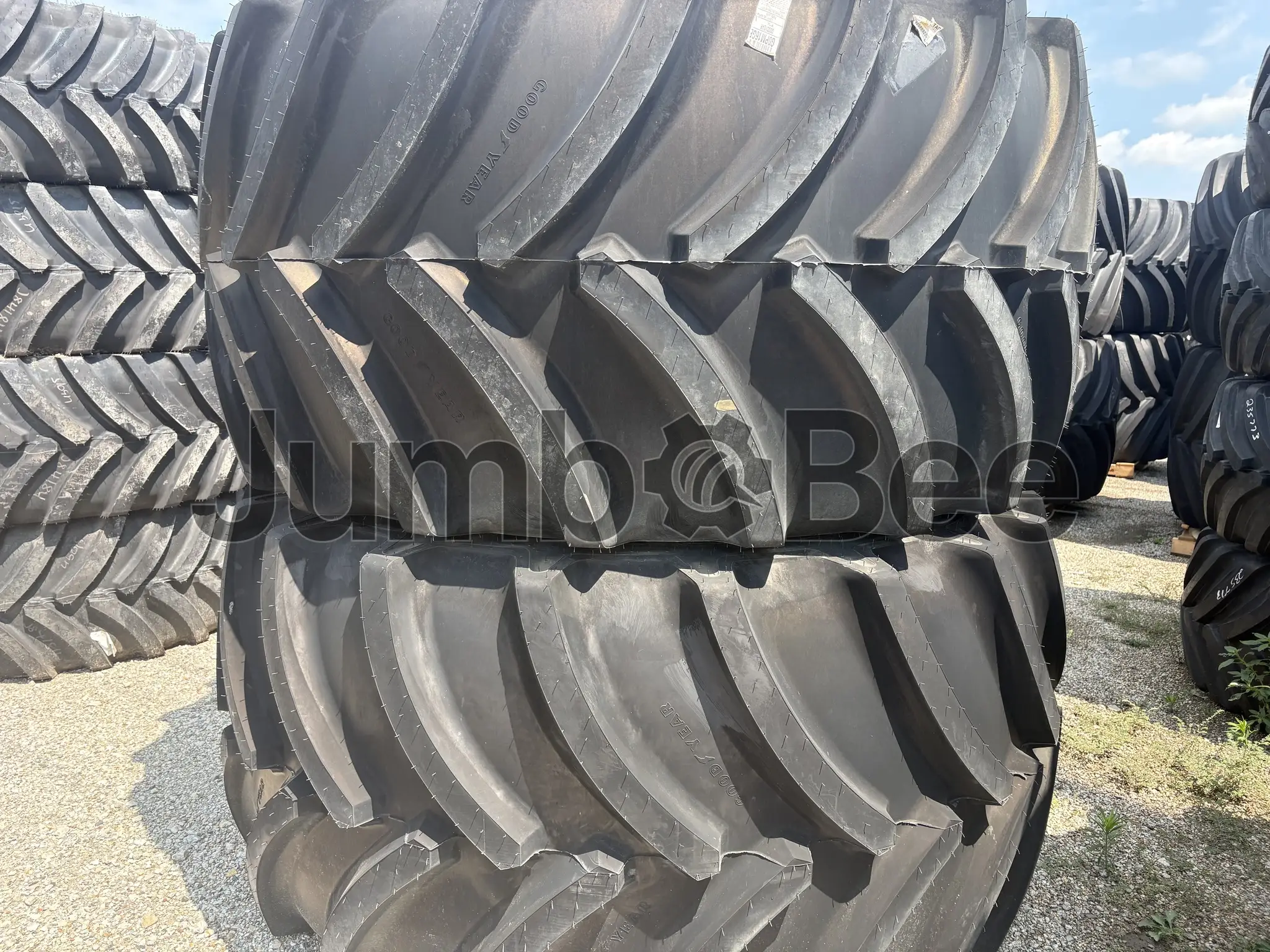Goodyear 1100/45R46 2023 - Usado en Venta — foto 1 de 6