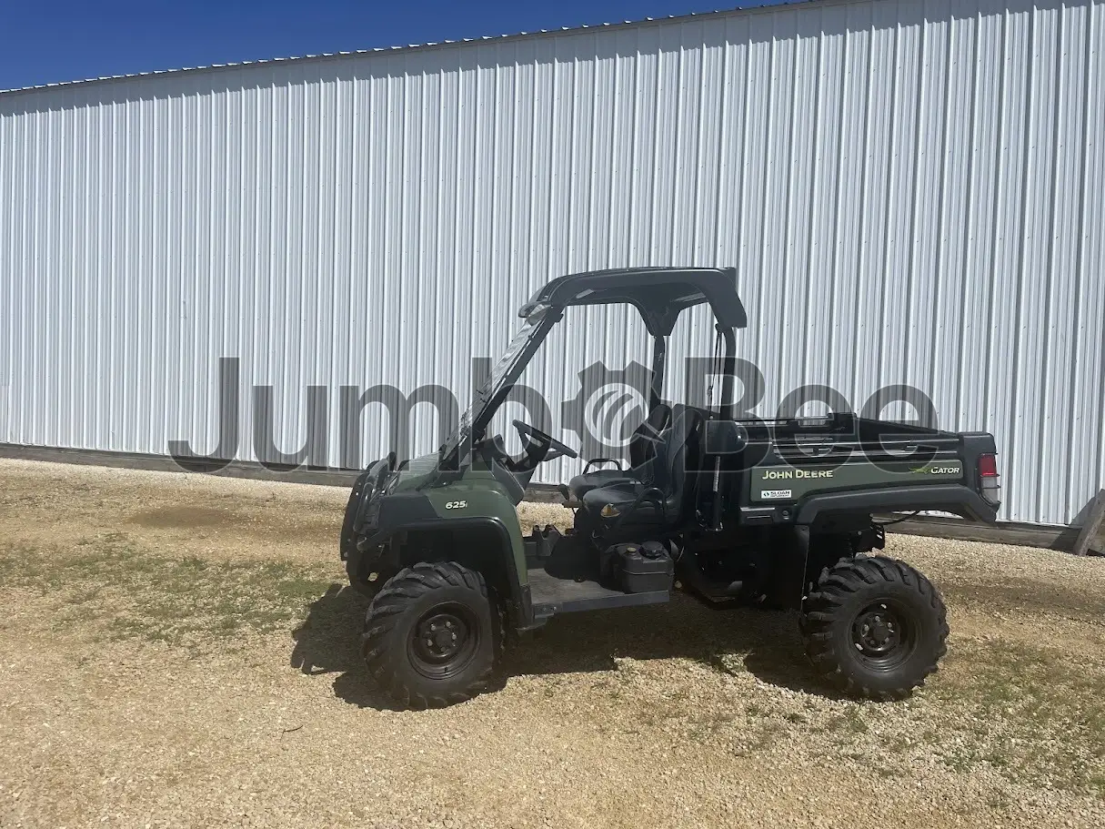John Deere XUV 625I OLIVE 2010 - Usado (749 Horas) en Venta — foto 1 de 10
