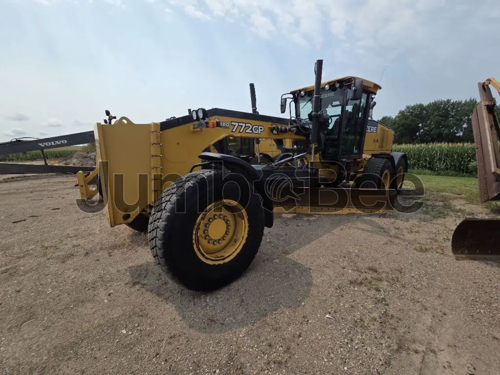 2014 John Deere 772G - Used, 3,022 Hours for Sale — photo 1 of 50