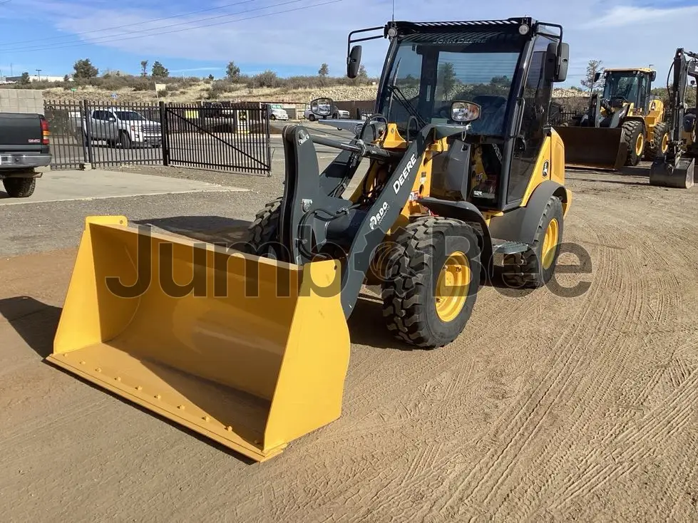 John Deere 184G 2024 - Usado (17 Horas) en Venta — foto 1 de 23