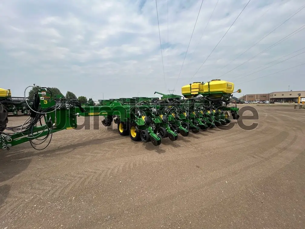 John Deere DB60 2026 - Usado en Venta — foto 1 de 45