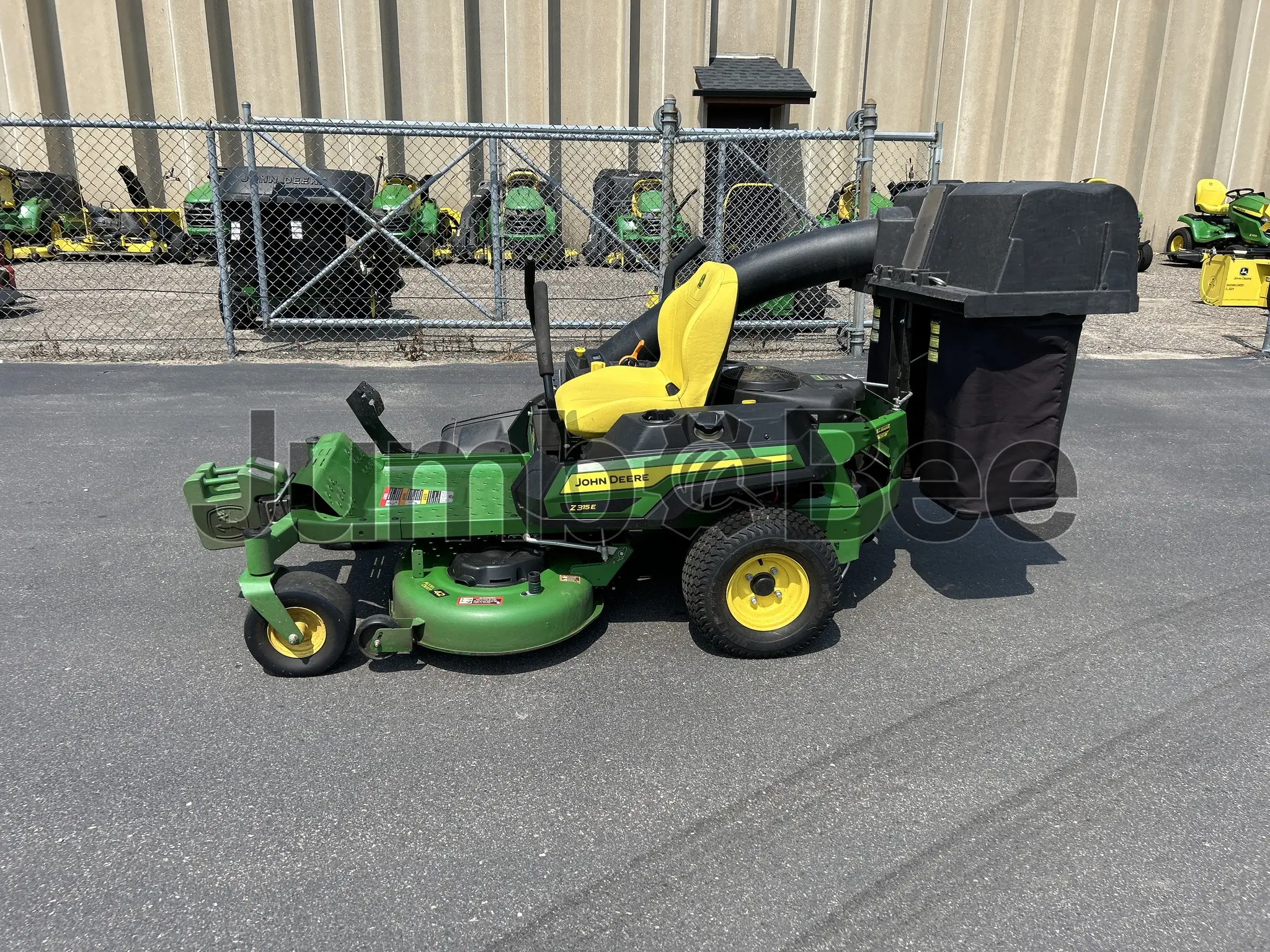 John Deere Z315E 2022 - Usado (176 Horas) en Venta — foto 1 de 8
