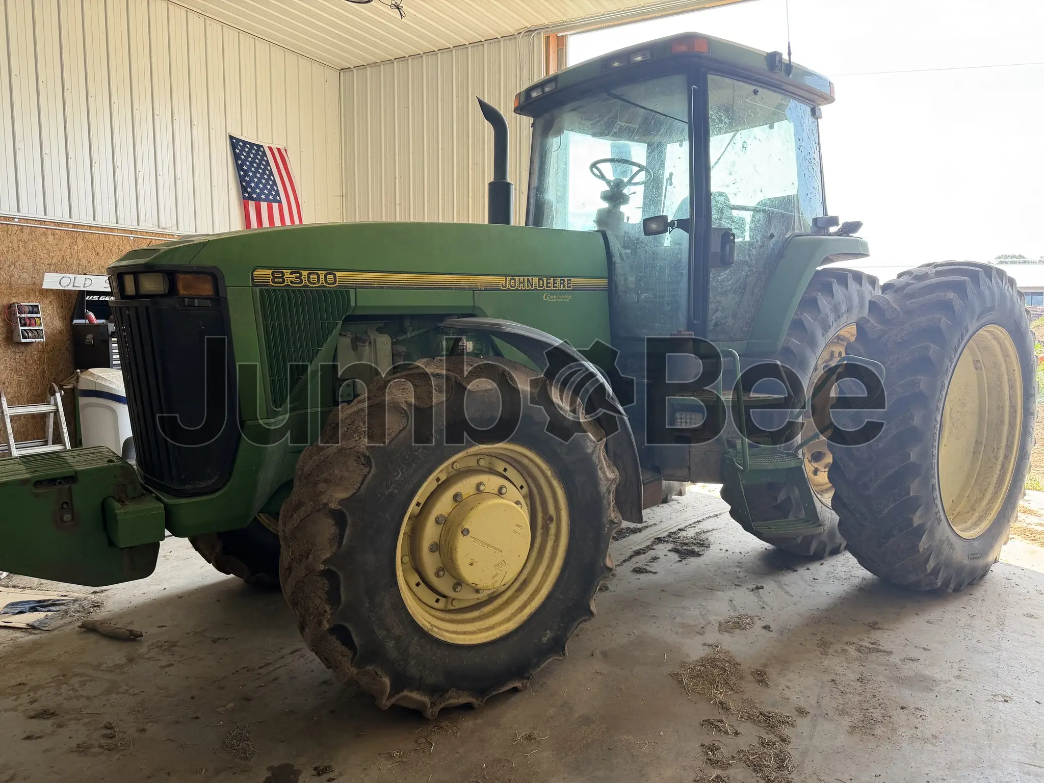 John Deere 8300 1994 - Usado (9,270 Horas) en Venta — foto 1 de 3