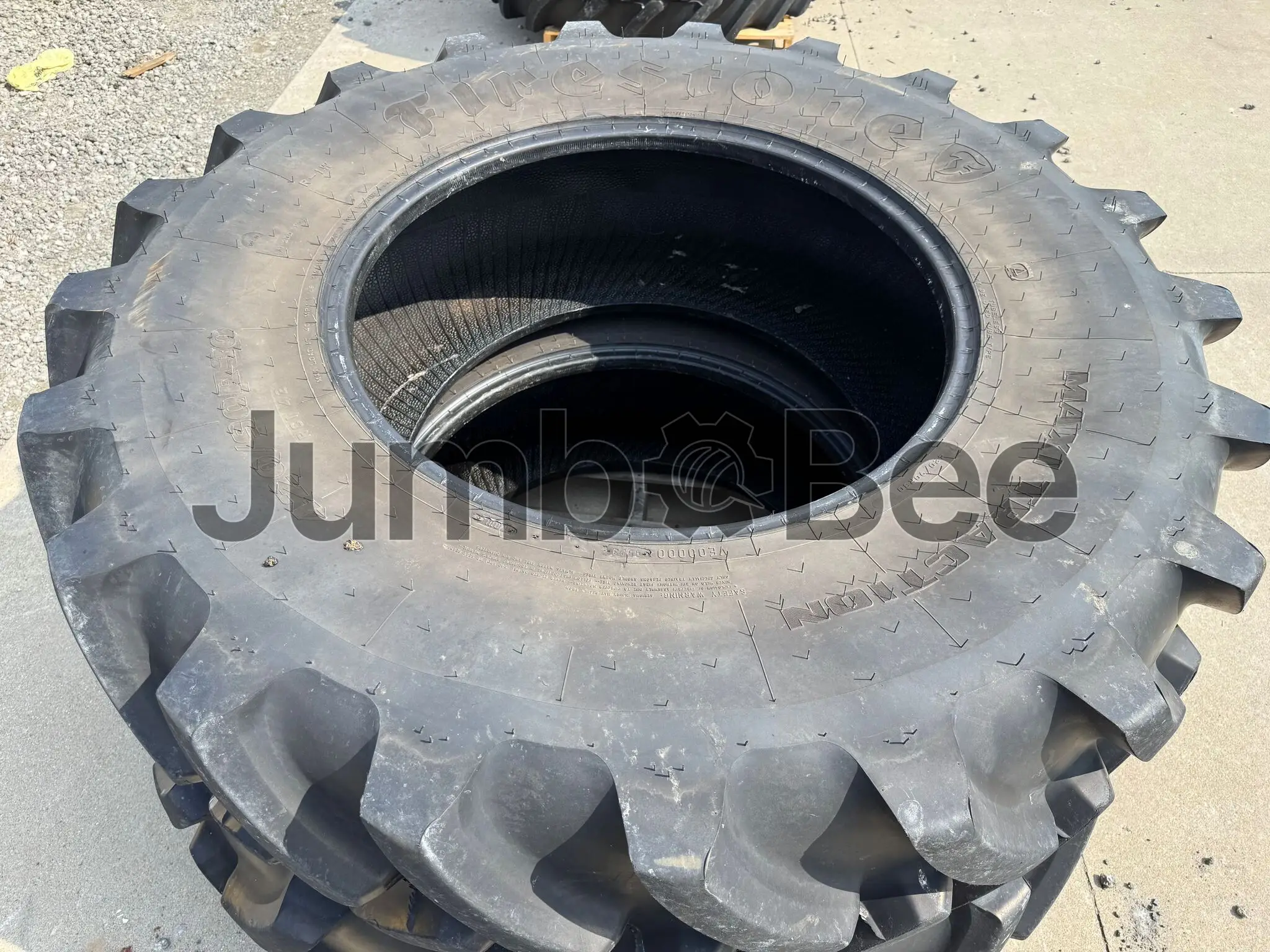 Firestone 420/90R30 MAXI TRACTION 2023 - Usado en Venta — foto 1 de 2