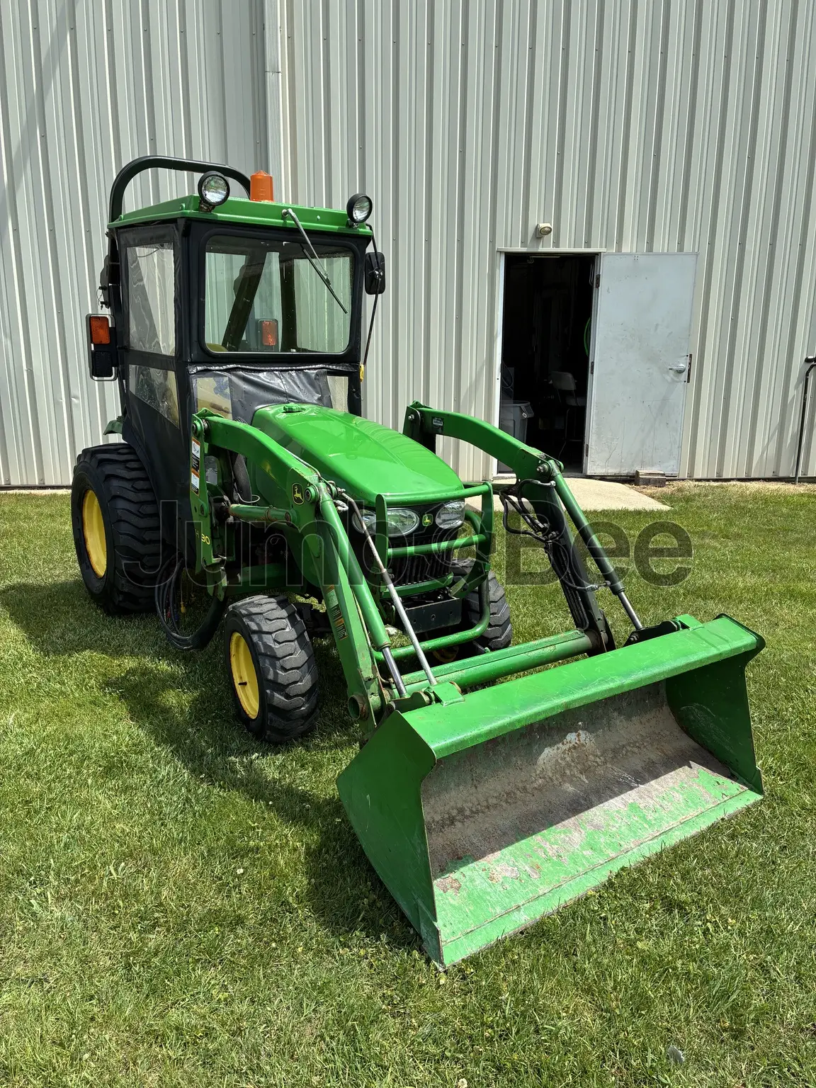 John Deere 2032R 2014 - Usado (749 Horas) en Venta — foto 1 de 9