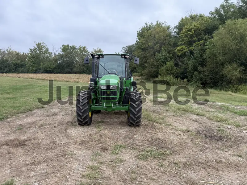 John Deere 5120M Tractores Utilitarios