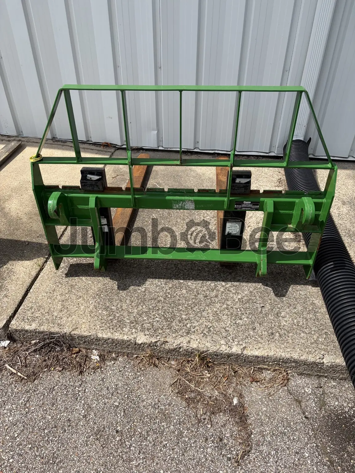 John Deere AP12G - Used, for Sale — photo 1 of 2