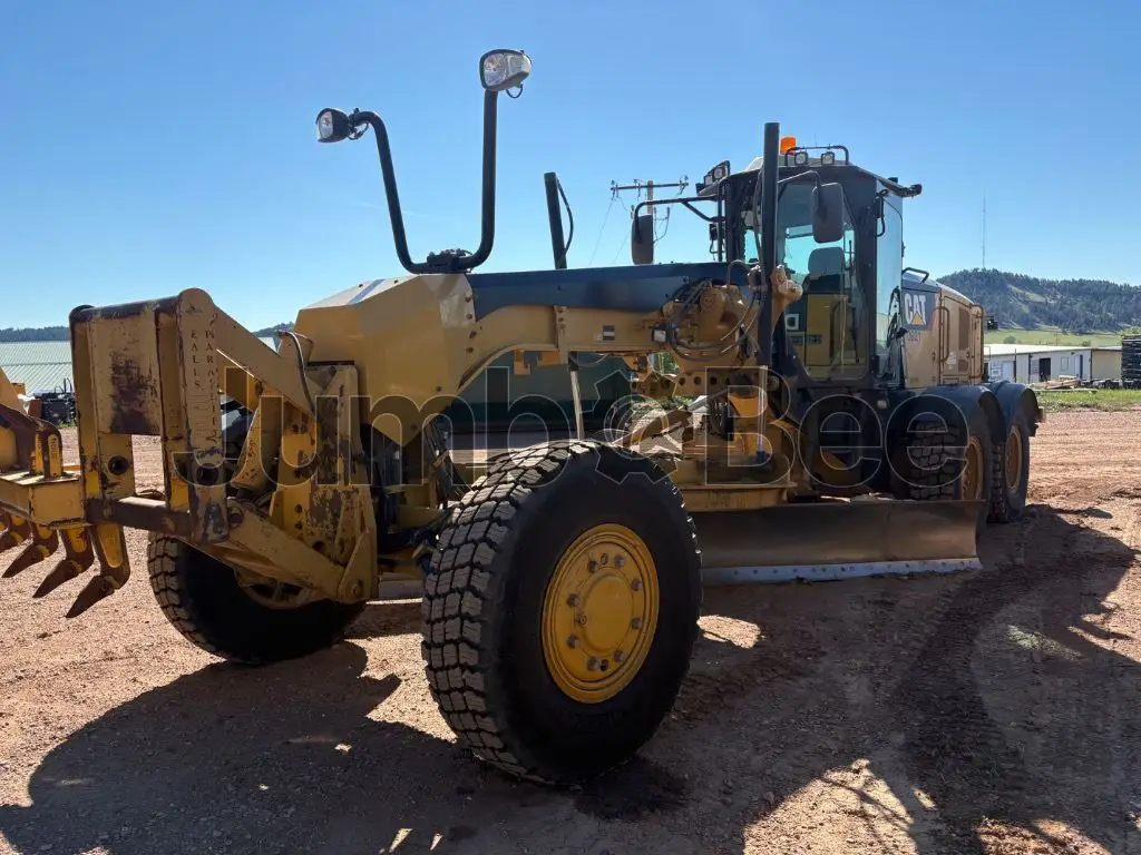 2013 Caterpillar 140M2 AWD - Used, 11,725 Hours for Sale — photo 1 of 6